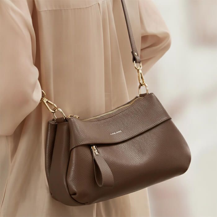 GUANGZHOU MINGYI LEATHER GOODS CO.,LTD